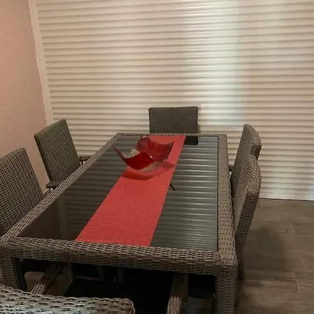 Petra 2 Apartament Vir